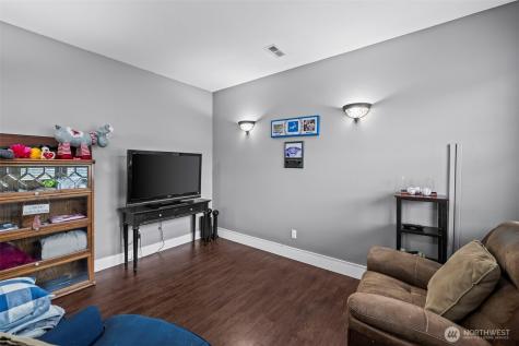 4398 Chanting Circle SW Port Orchard WA 98367