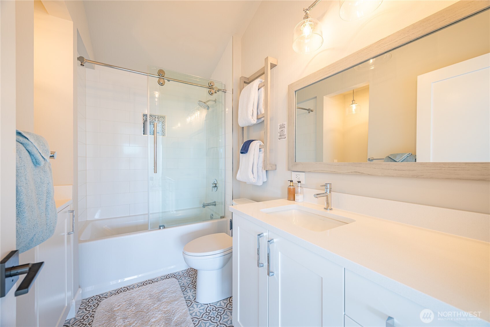 391 3 Crabs Road Sequim WA 98382