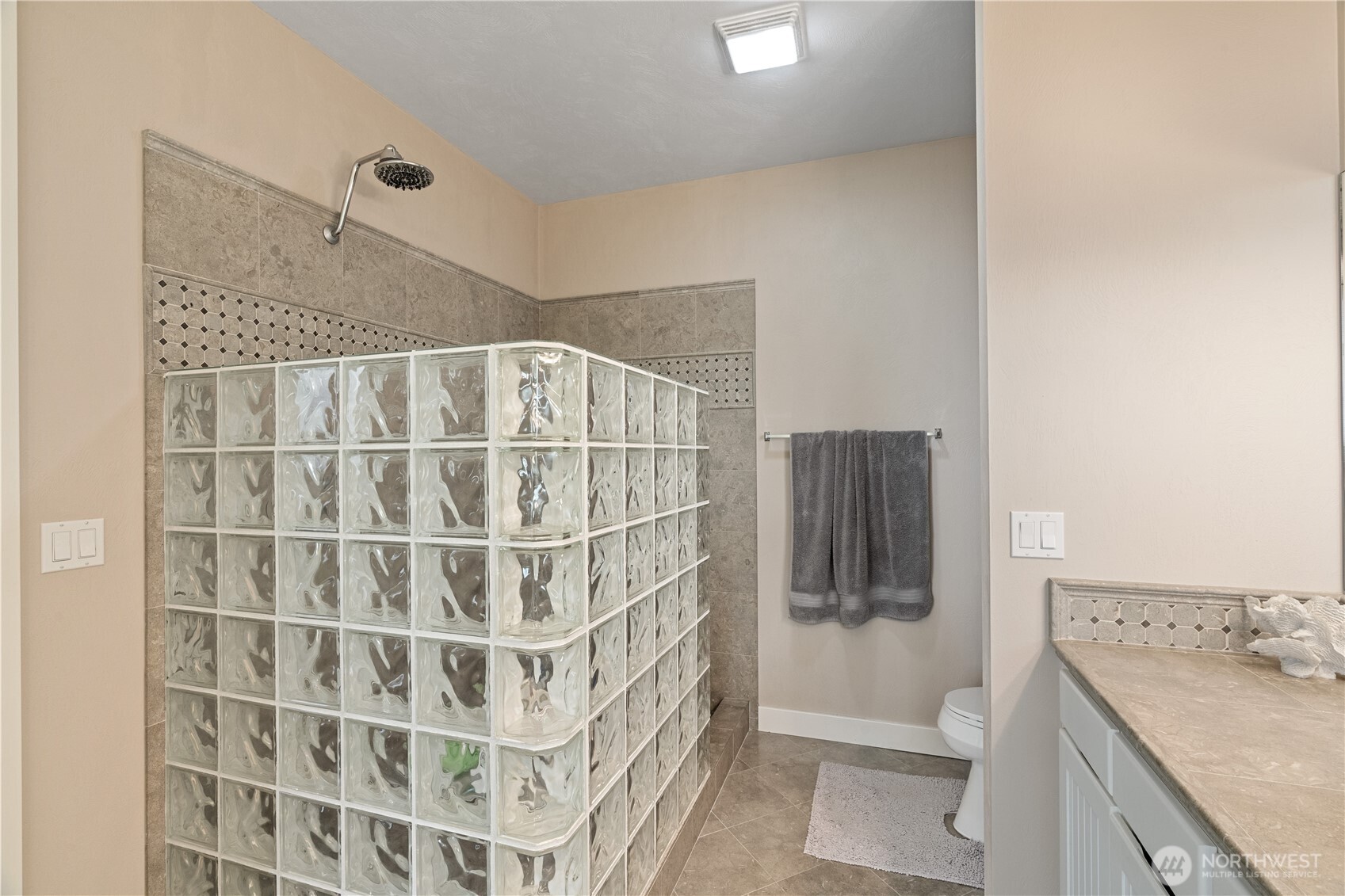 6 Diamond Drive Pacific Beach WA 98571