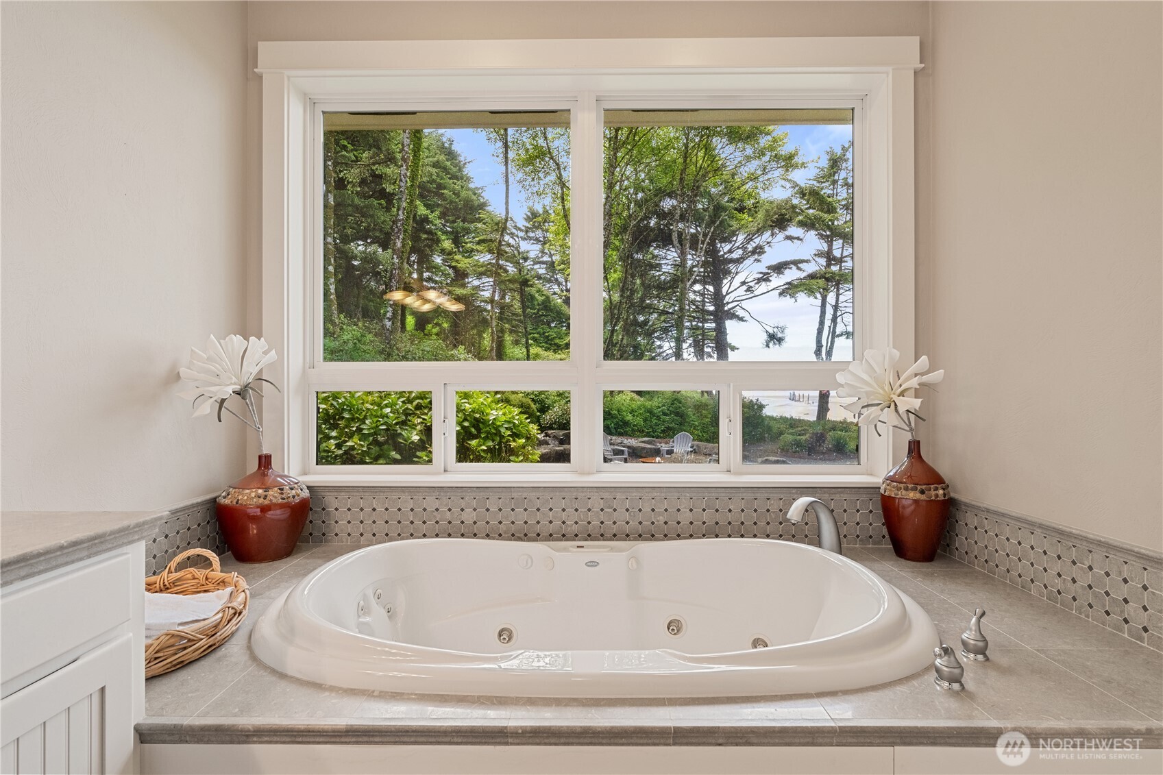 6 Diamond Drive Pacific Beach WA 98571