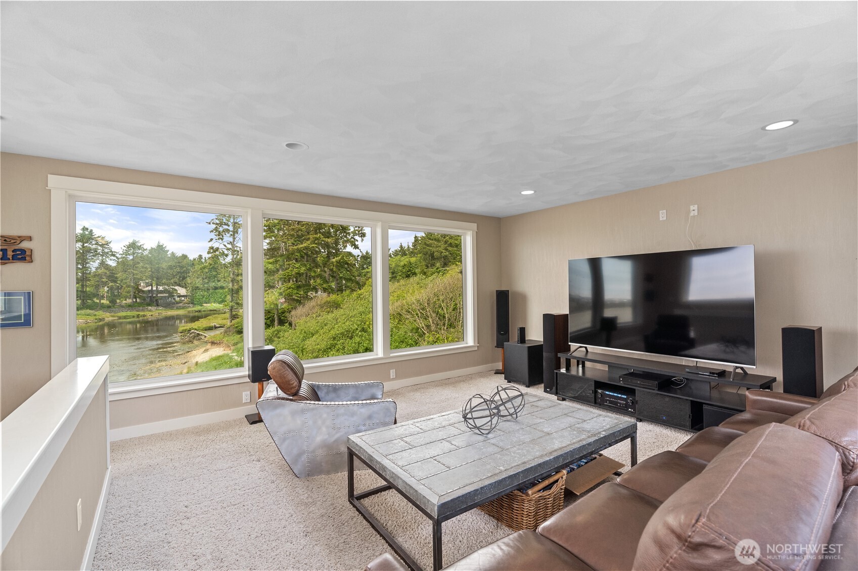 6 Diamond Drive Pacific Beach WA 98571