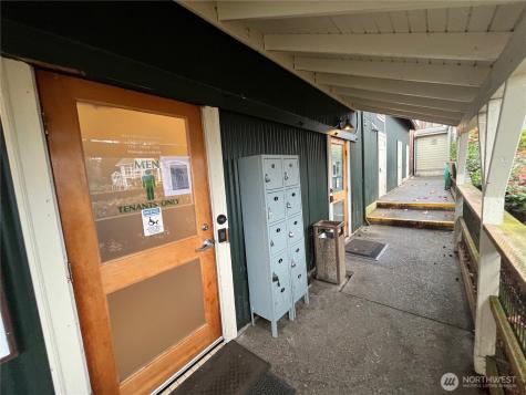 141 Parfitt Way SW Bainbridge Island WA 98110