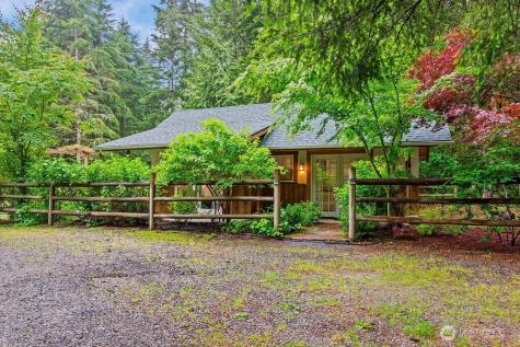 28505 137th Avenue SW Vashon WA 98070