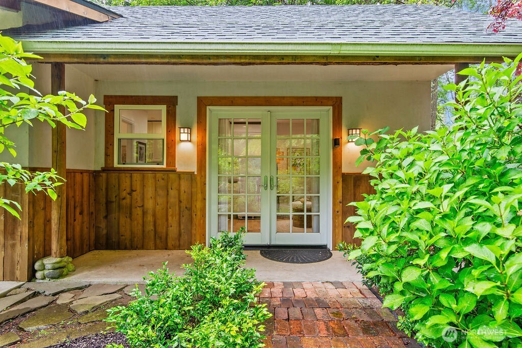 28505 137th Avenue SW Vashon WA 98070