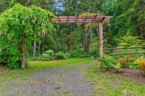 28505 137th Avenue SW Vashon WA 98070