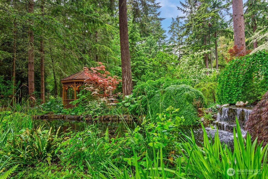 28505 137th Avenue SW Vashon WA 98070
