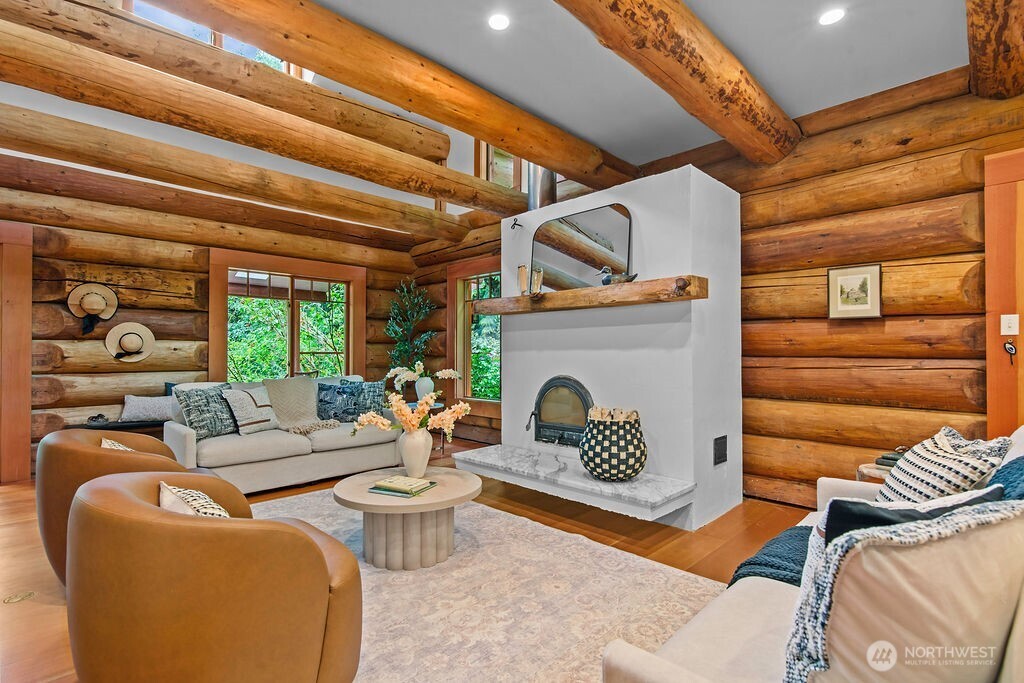 28505 137th Avenue SW Vashon WA 98070