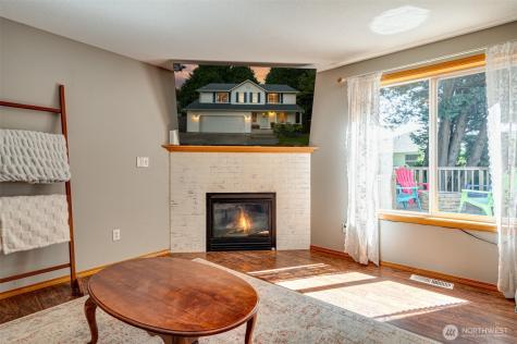 302 Pine Street Woodland WA 98674