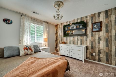 302 Pine Street Woodland WA 98674