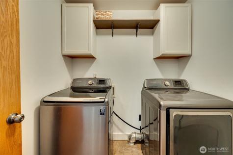 302 Pine Street Woodland WA 98674