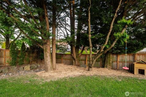 302 Pine Street Woodland WA 98674