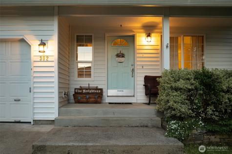 302 Pine Street Woodland WA 98674
