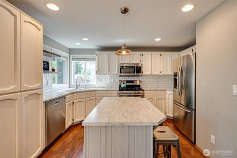 302 Pine Street Woodland WA 98674