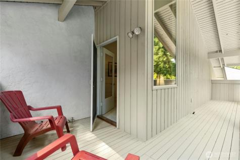 21010 NE 33rd Place Sammamish WA 98074