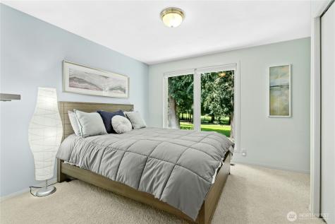 21010 NE 33rd Place Sammamish WA 98074