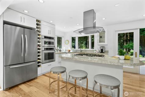 21010 NE 33rd Place Sammamish WA 98074