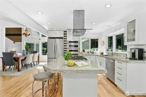21010 NE 33rd Place Sammamish WA 98074