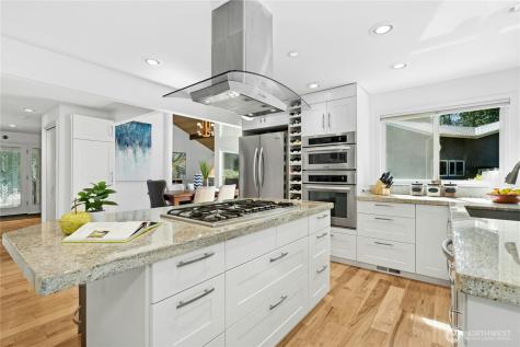 21010 NE 33rd Place Sammamish WA 98074