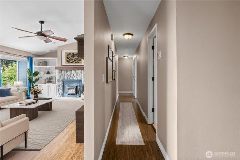 1433 Martha Way Oak Harbor WA 98277