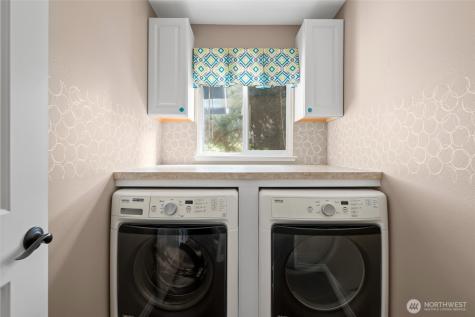 1433 Martha Way Oak Harbor WA 98277