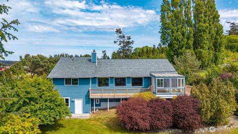 1433 Martha Way Oak Harbor WA 98277