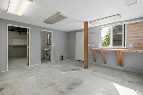 1433 Martha Way Oak Harbor WA 98277