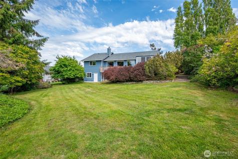 1433 Martha Way Oak Harbor WA 98277