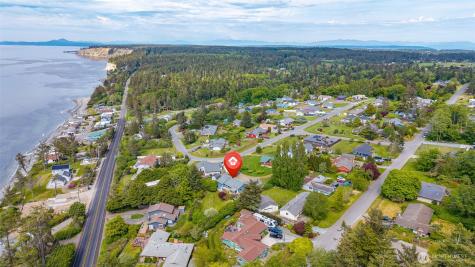 1433 Martha Way Oak Harbor WA 98277