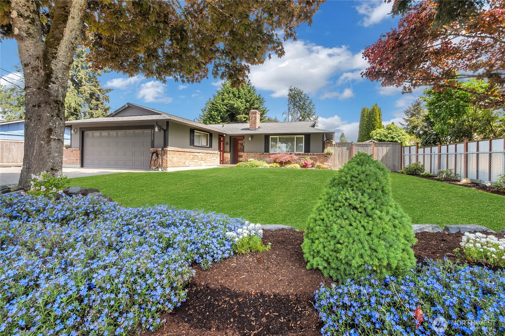 3713 Tahoma Place W University Place WA 98466