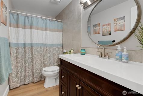 3713 Tahoma Place W University Place WA 98466