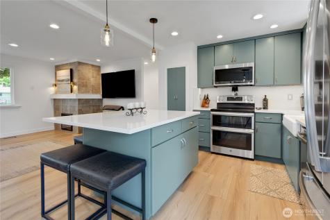 3713 Tahoma Place W University Place WA 98466