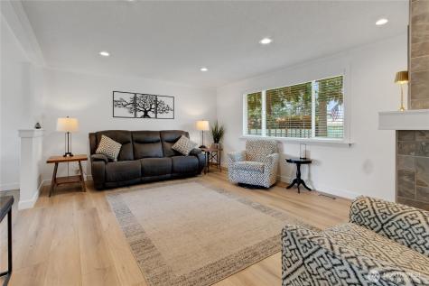 3713 Tahoma Place W University Place WA 98466