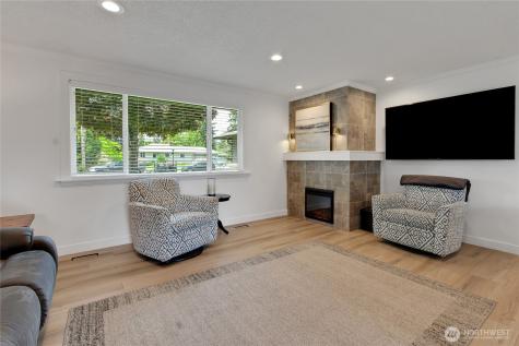 3713 Tahoma Place W University Place WA 98466