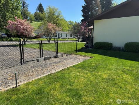 908 S 6th Dayton WA 99328