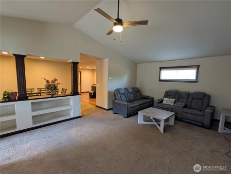 3447 Barry Place Mount Vernon WA 98274