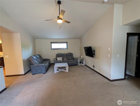 3447 Barry Place Mount Vernon WA 98274