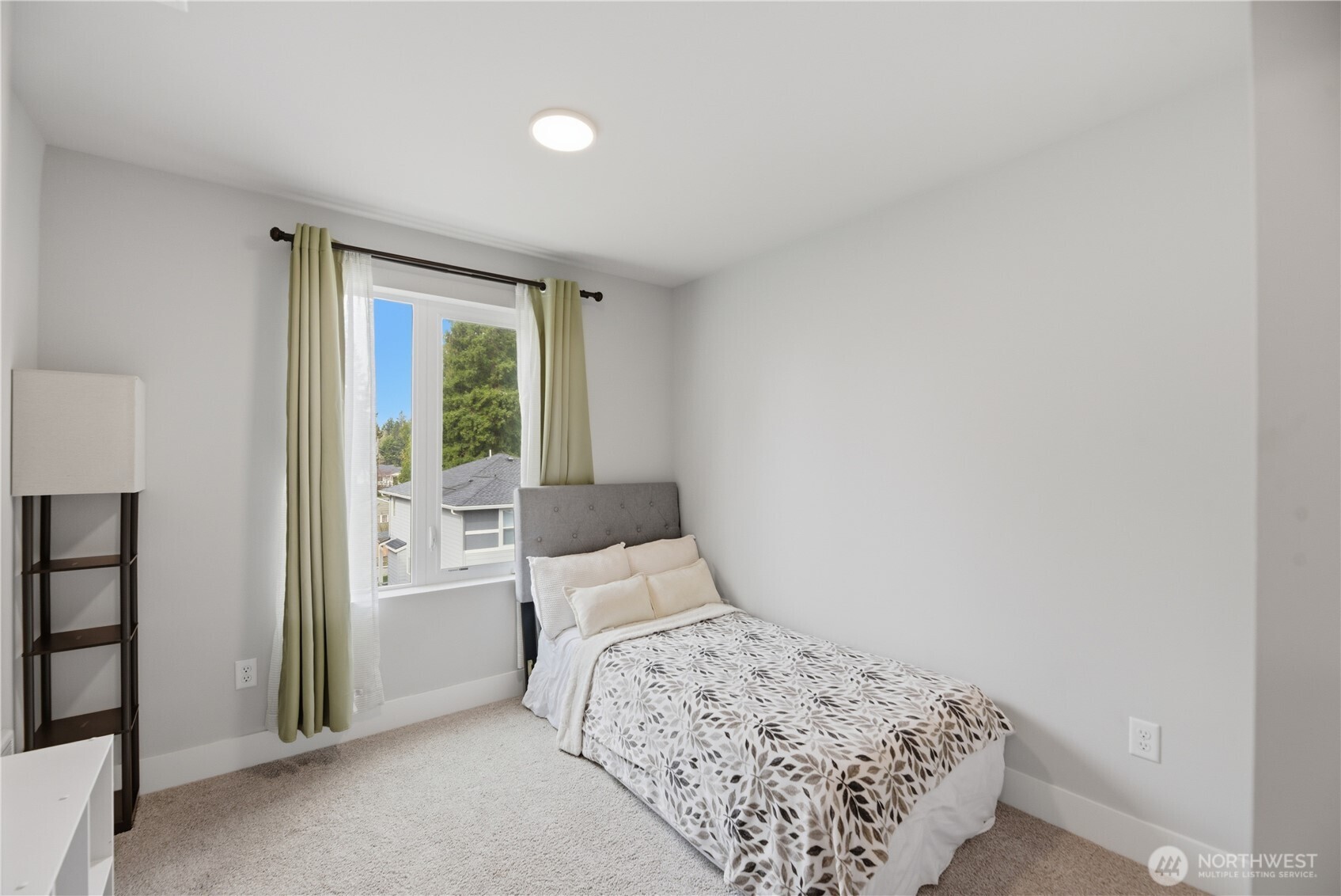 13339 Greenwood Avenue N Seattle WA 98133
