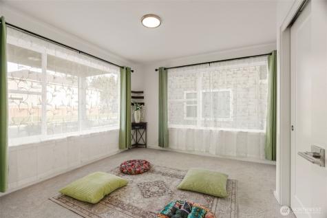 3915 198th Street SE Bothell WA 98012