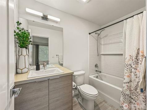 3915 198th Street SE Bothell WA 98012