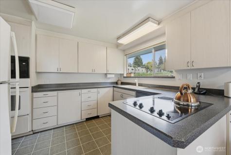 5501 106th Avenue NE Kirkland WA 98033