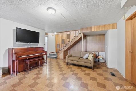 5501 106th Avenue NE Kirkland WA 98033