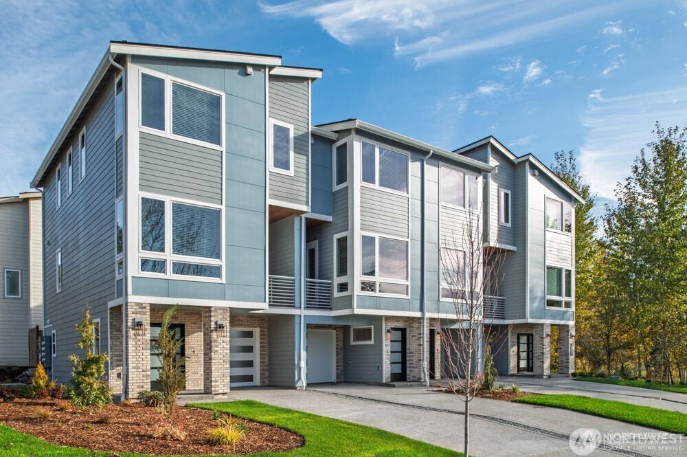 6609 S 128th Street Seattle WA 98178