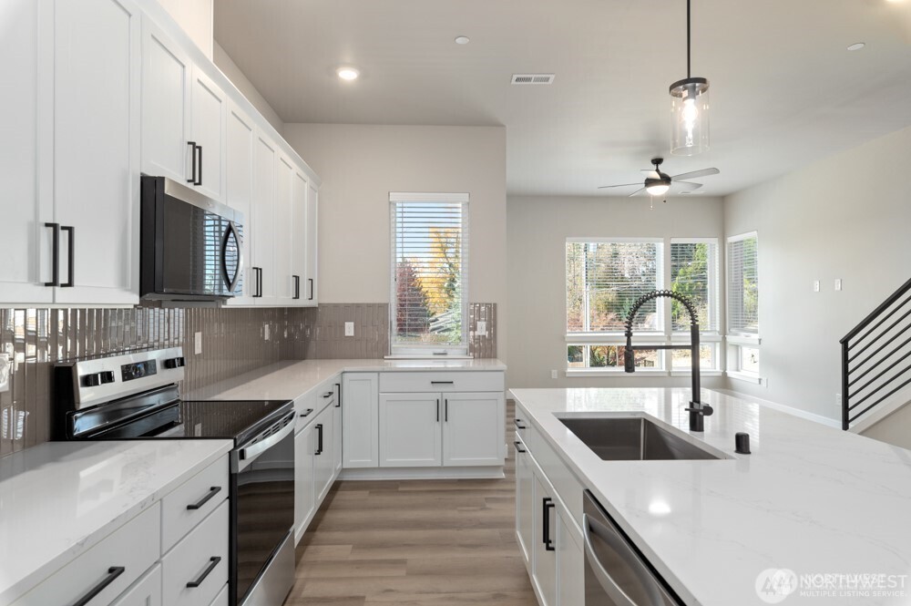 6609 S 128th Street Seattle WA 98178
