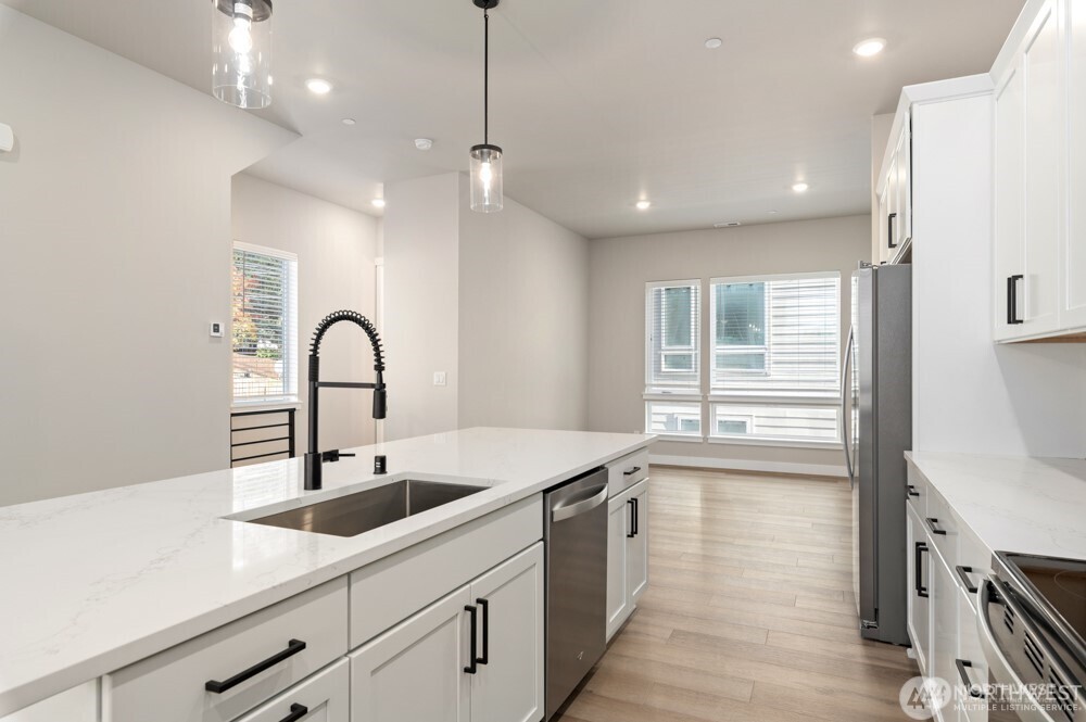 6609 S 128th Street Seattle WA 98178
