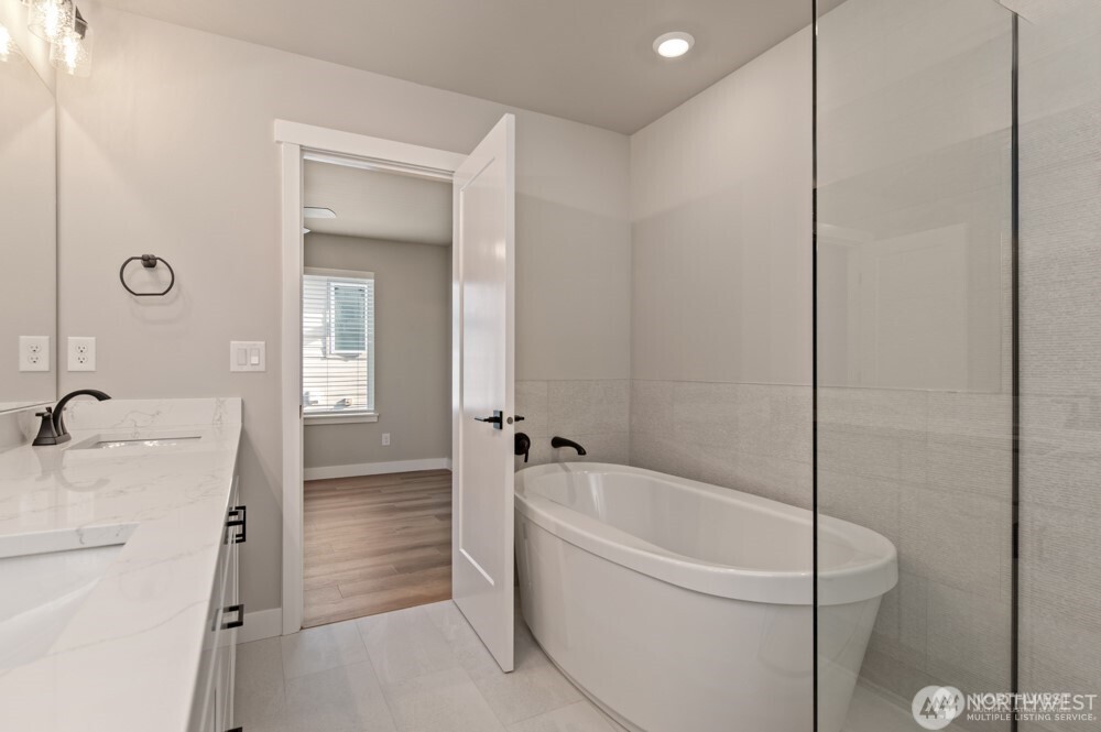6609 S 128th Street Seattle WA 98178
