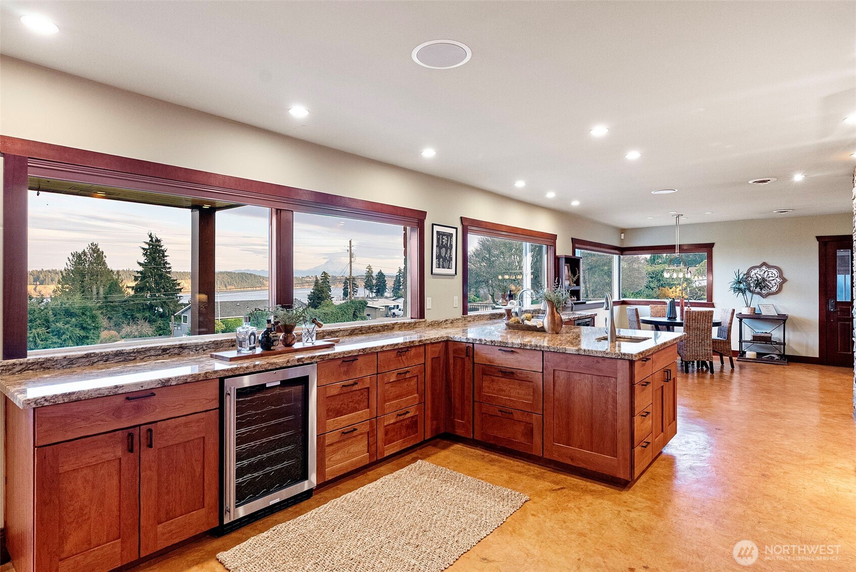 6916 Soundview Drive Gig Harbor WA 98335