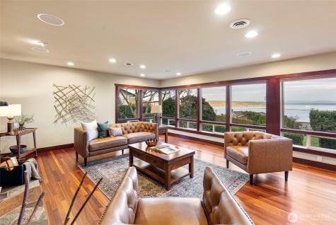 6916 Soundview Drive Gig Harbor WA 98335