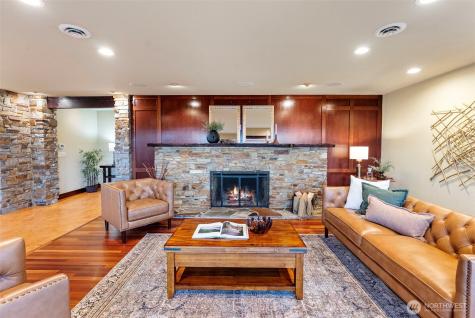 6916 Soundview Drive Gig Harbor WA 98335