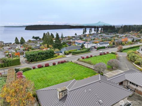 6916 Soundview Drive Gig Harbor WA 98335