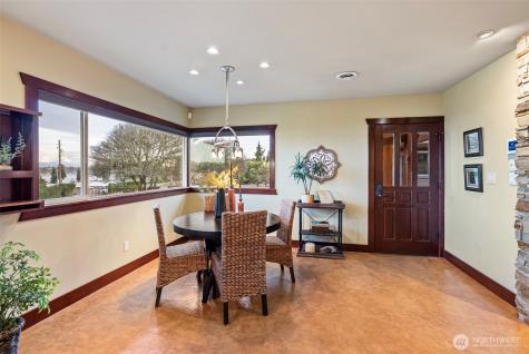 6916 Soundview Drive Gig Harbor WA 98335